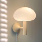 Arandela bauhaus creme cogumelo