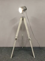 Luminária De Chão Industrial Americano Tripé Vintage - Imagem 3