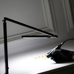 Luminária De Mesa Dobrável Com Clipe Fixação - Imagem 2