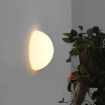 Arandela 1/2 Esfera De Vidro Branco Leitoso - Imagem 4