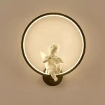 Arandela Argola Alumínio Com Escultura Anjo Sentado