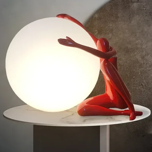 Luminária De Mesa Escultura Humanoide Com Bola Vidro Branca