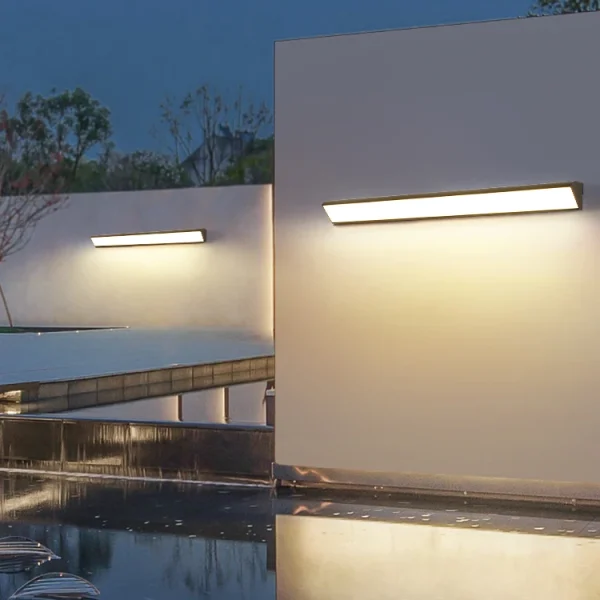 Arandela Linear Pirâmide Para Área Exterior Como Jardins e Varandas