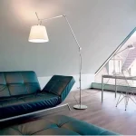 Luminária Chão Articulado Cromada e Cúpula Tecido Branca - Imagem 2