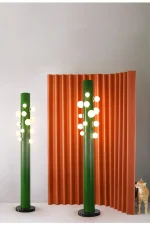 Luminária De Chão Coluna Verde Com Bolas Brancas - Imagem 4