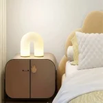 Luminária de Mesa Contemporânea - Imagem 2